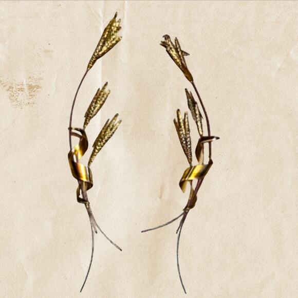 Vintage Brass Wheat Wall Sculptures • Pair of Mid Century Metal Wall Art - Picture 5 of 6